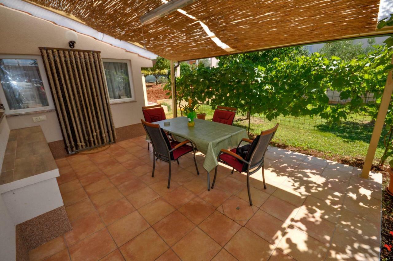Nevija Apartment Novigrad  Exterior photo
